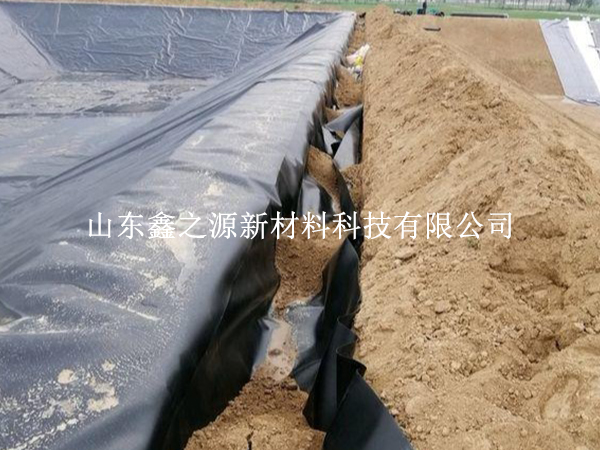 如何順利進(jìn)行沼氣池黑膜的修補(bǔ)工作？
