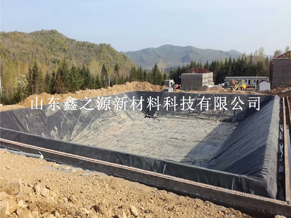 怎么的鋪設(shè)油田防滲膜可發(fā)揮其作用？